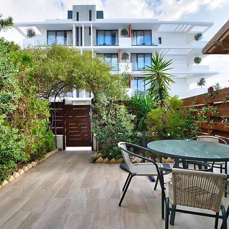 Townhouse By The Sea Pirate Harbor Apartment Paphos Exterior photo