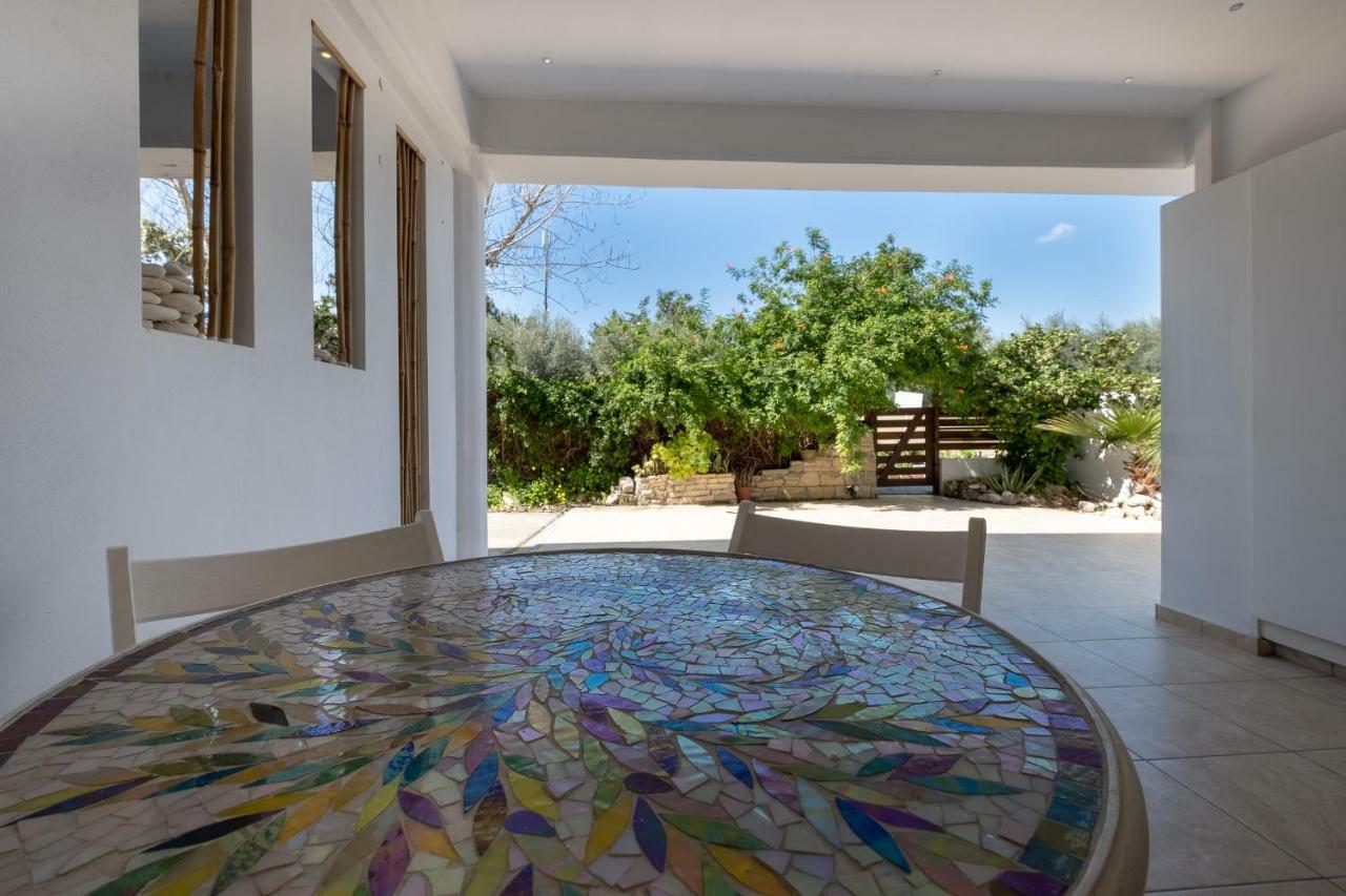 Townhouse By The Sea Pirate Harbor Apartment Paphos Exterior photo