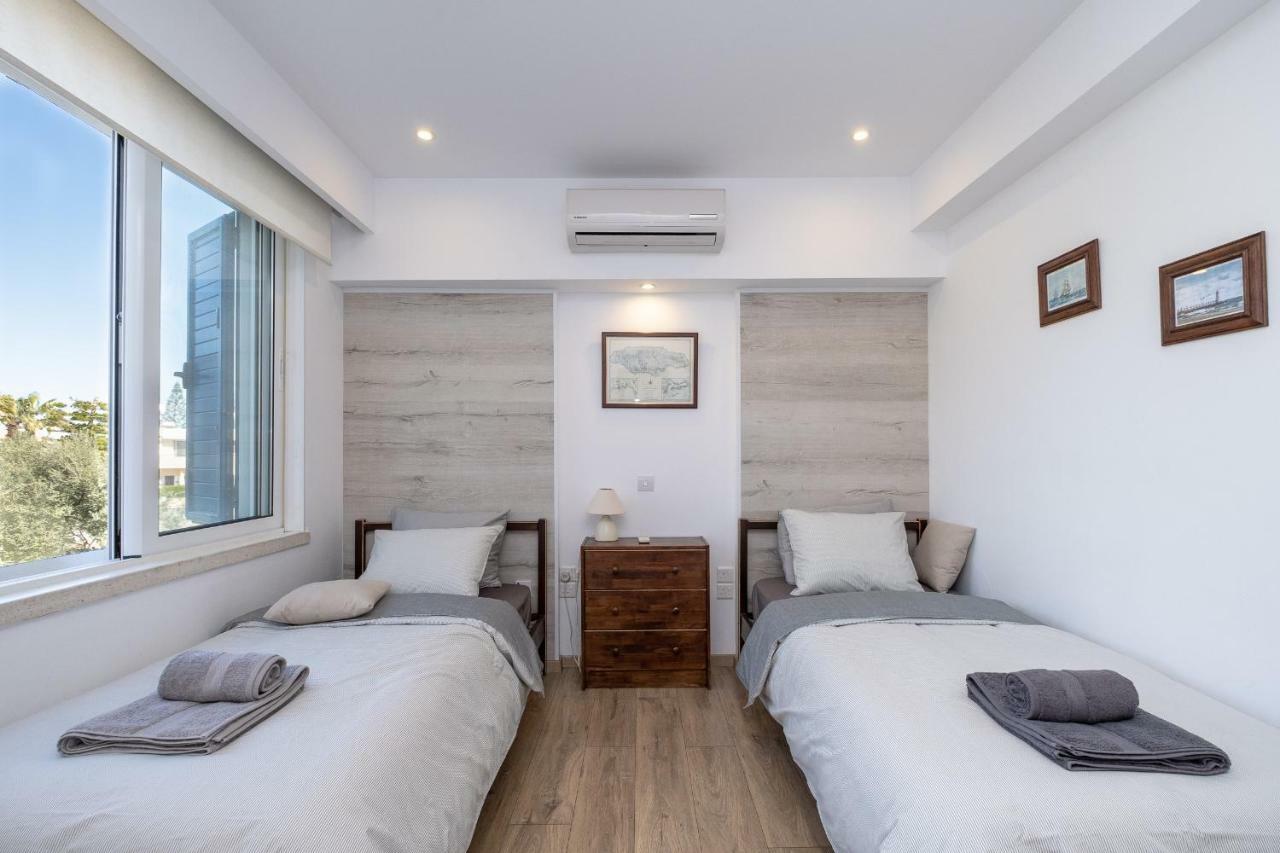Townhouse By The Sea Pirate Harbor Apartment Paphos Exterior photo